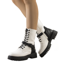 Les sacs blancs de Livenza le noir