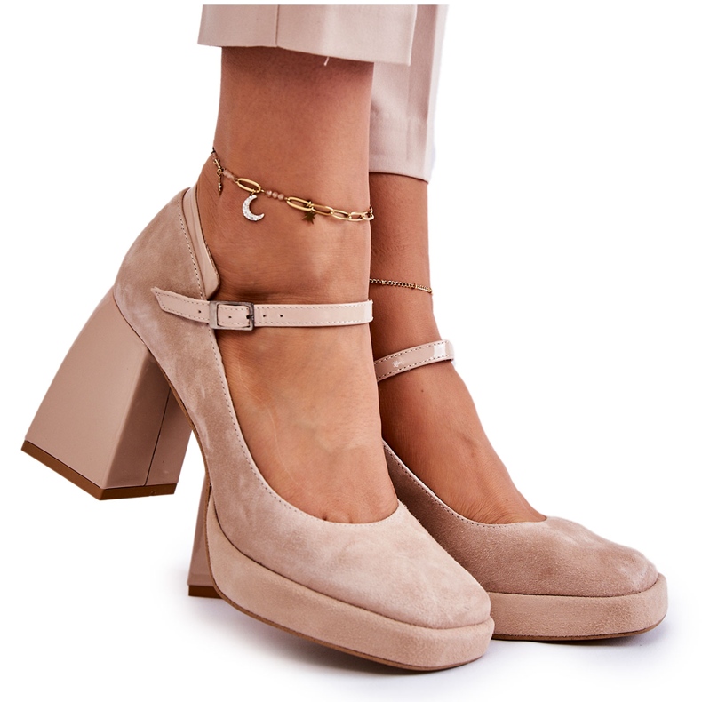 PA2 Escarpins En Daim Sur Un Talon Épais Beige Tina