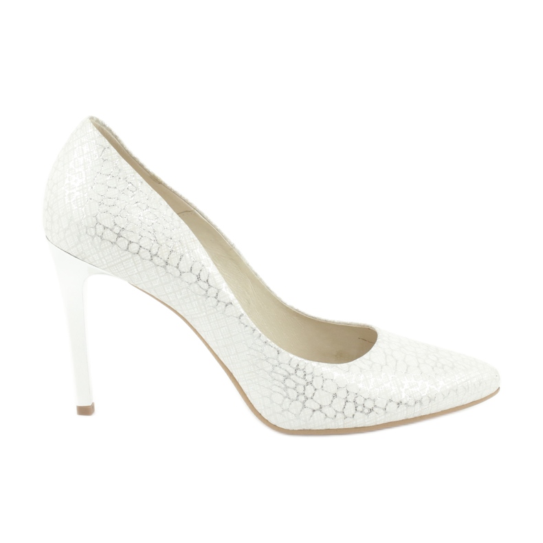 Pompes sur l'espinto C-456/67 blanc avec des motifs métalliques blanche
