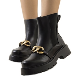 Bottes noires sur une semelle Pesa haute