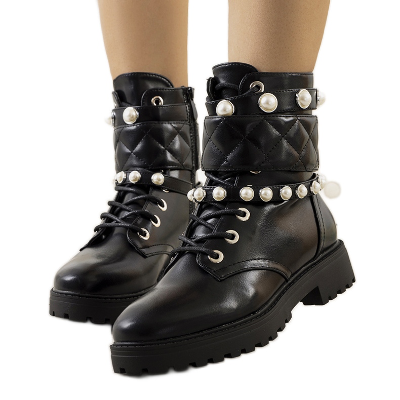 Bottes noires pour femmes de Cesia le noir