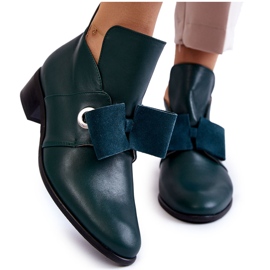 Chaussures en cuir avec nœud en daim, vert