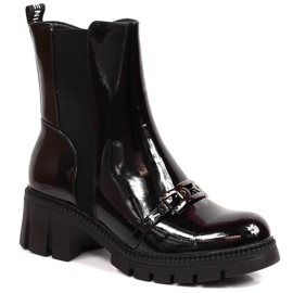 Bottes laquées sur un bloc et une plate-forme avec une chaîne, Potocki chaud noir le noir