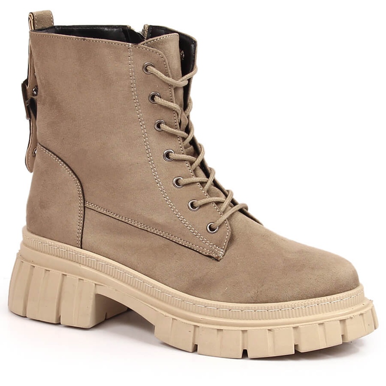Travailleuses en daim pour femme sur plateforme matelassée beige par T.Sokolski