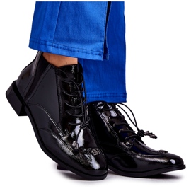 S.Barski Bottines vernies avec décoration, noir