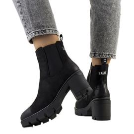 Bottines à talons en daim noir Svelte