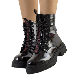 PA1 Bottes laquées noires de Casies le noir