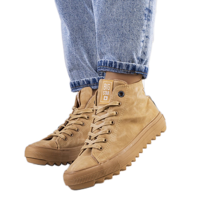 Baskets isolées marron Big Star GG274072 beige