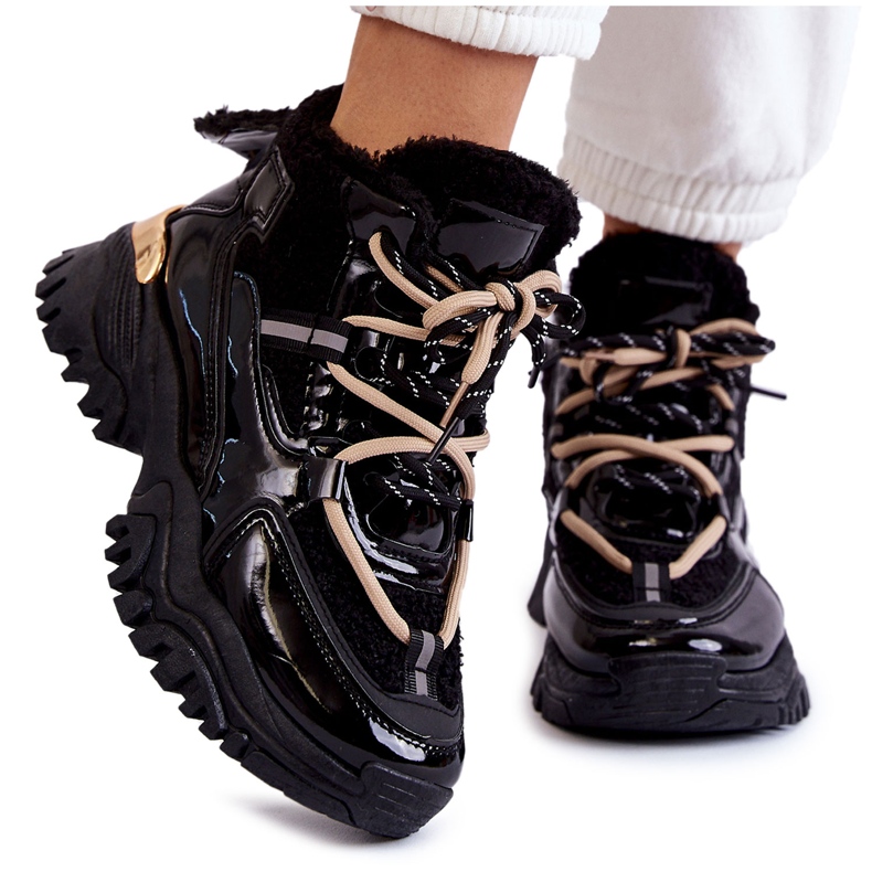 PM1 Bottes de sport isolées noires pour femmes Edora le noir