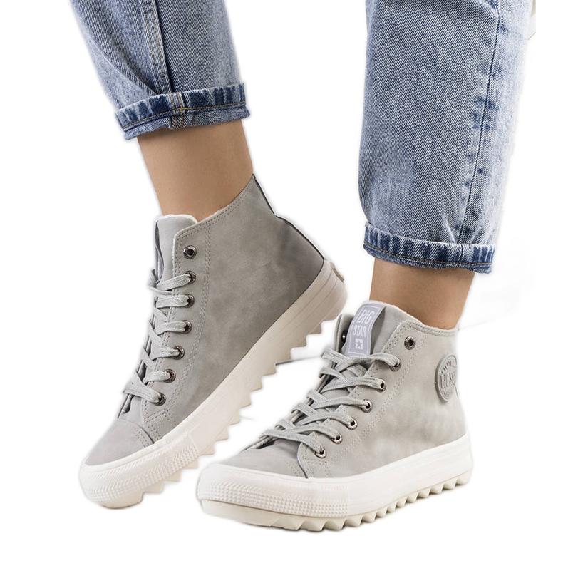 Baskets isolées grises Big Star EE274114 Baskets isolées grises Big Star EE274114