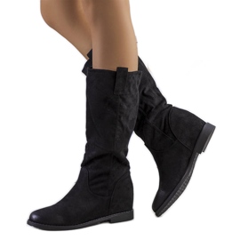 Bottes noires sur le talon compensé intérieur de Mae le noir