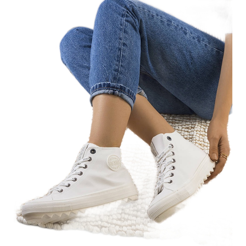 Baskets isolées blanches Big Star GG274108