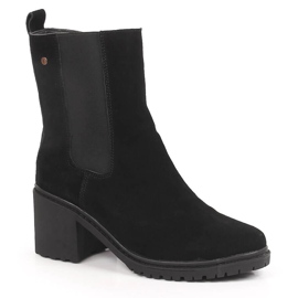 Bottes Jodhpur en cuir suédé sur le poteau, isolés noir Filippo