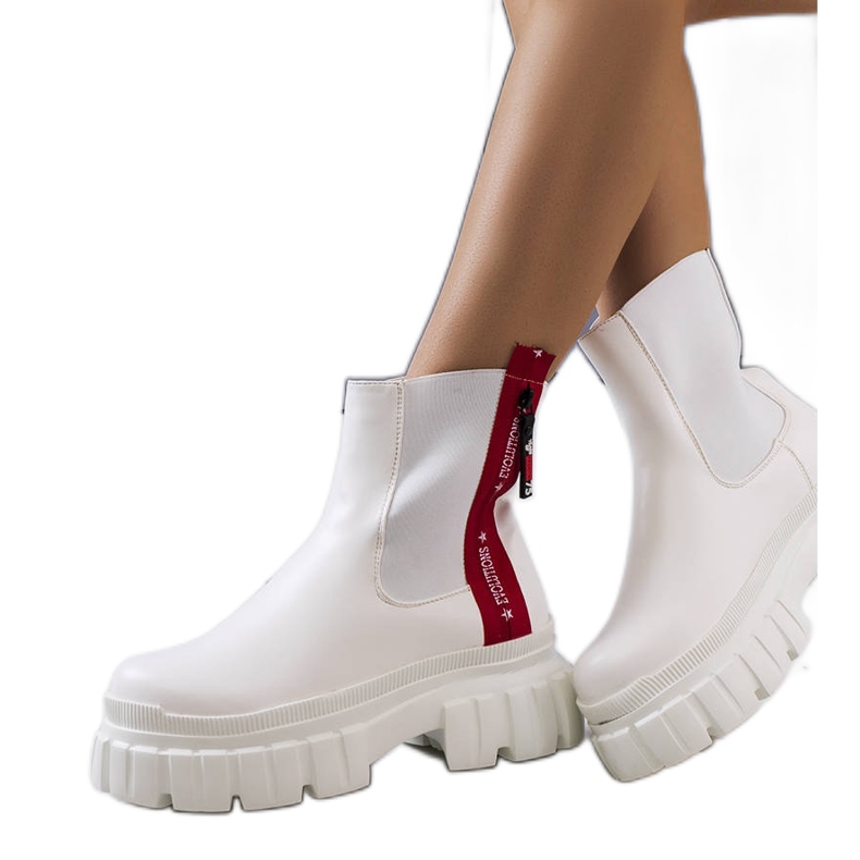 Bottes en cuir verni blanc de Casta blanche Bottes en cuir verni blanc de Casta blanche