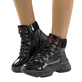 Bottes Celmir en cuir verni noir