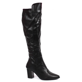 Bottes chaudes pour femmes Filippo noires sur un poteau décoratif