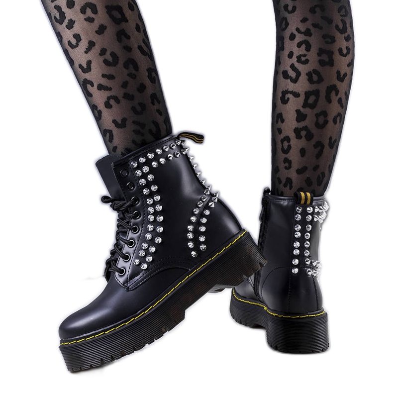 PA1 Boots noires à clous Castello le noir