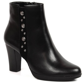 Bottes sur le poteau avec la décoration de l'isolé Jezzi W JEZ384 noir