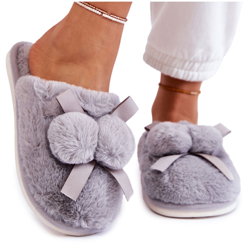 BM Chaussons Femme Castello Gris En Fourrure À Pompons