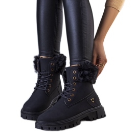 Bottes noires isolées avec fourrure de Brigi le noir