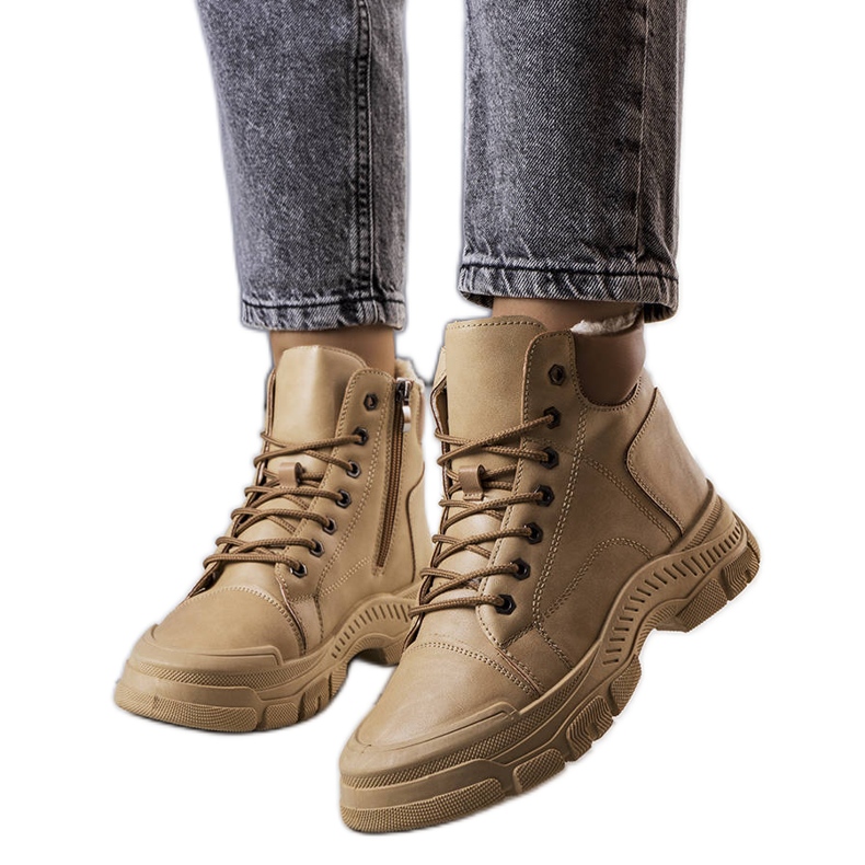 Bottes isolées brunes de Dinto beige Bottes isolées brunes de Dinto beige