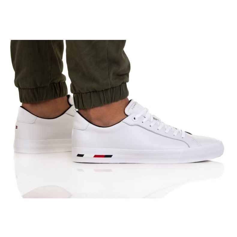 Chaussures Tommy Hilfiger Vulc Modern Leather M FM0FM04314 Ybr blanche