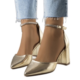 Escarpins dorés avec zircons cubiques Leighton