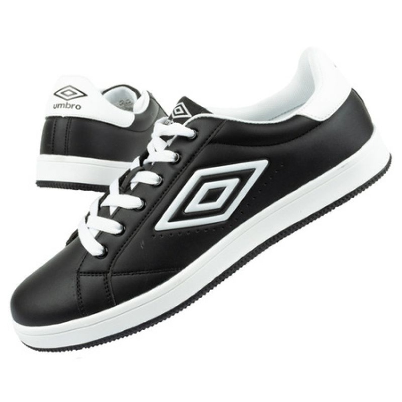 Baskets Umbro Cavell M 45373U-090 le noir Baskets Umbro Cavell M 45373U-090 le noir