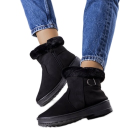 Bottes de neige noires isolées avec fourrure Julius