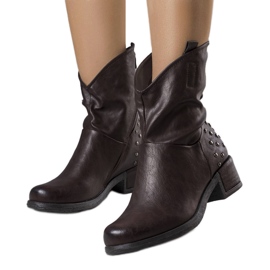 Bottines cloutées marron Fermis brun