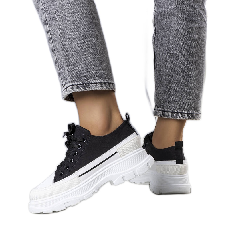 BM Baskets montantes noires à plateforme Lavaris le noir