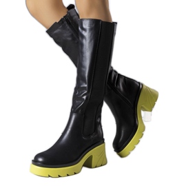 BM Bottines noires à semelle verte de Charla le noir