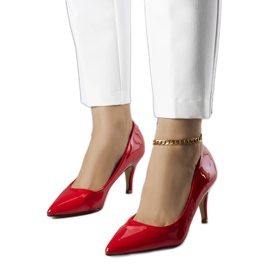 Talons laqués rouges de Hadlee