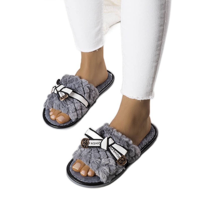 BM Pantoufles grises avec un noeud de Peter