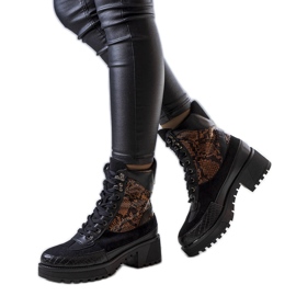Bottes isolées noires ornées d'inserts Fox le noir