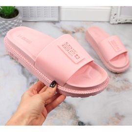 Chaussons pour femmes sur la plate-forme rose poudré Big Star LL274425