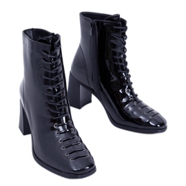 BM Bottines à talons hauts, laquées Aubrey Noir
