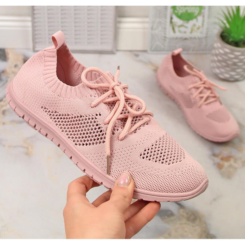 News Chaussures de sport femme ajourées rose poudré