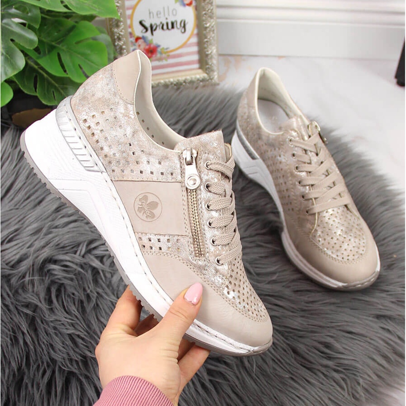 Rieker N4327-80 chaussures compensées pour femmes beiges