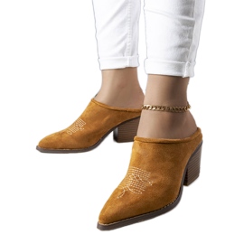 PA1 Claquettes marron à devant intégré de Linda brun PA1 Claquettes marron à devant intégré de Linda brun