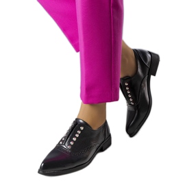 BM Derbies noires ajourées à clous Erin