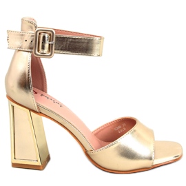 BM Sandales à talons avec ceinture Ellen Gold doré