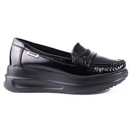 Mocassins Shelovet en cuir verni à semelles épaisses noir