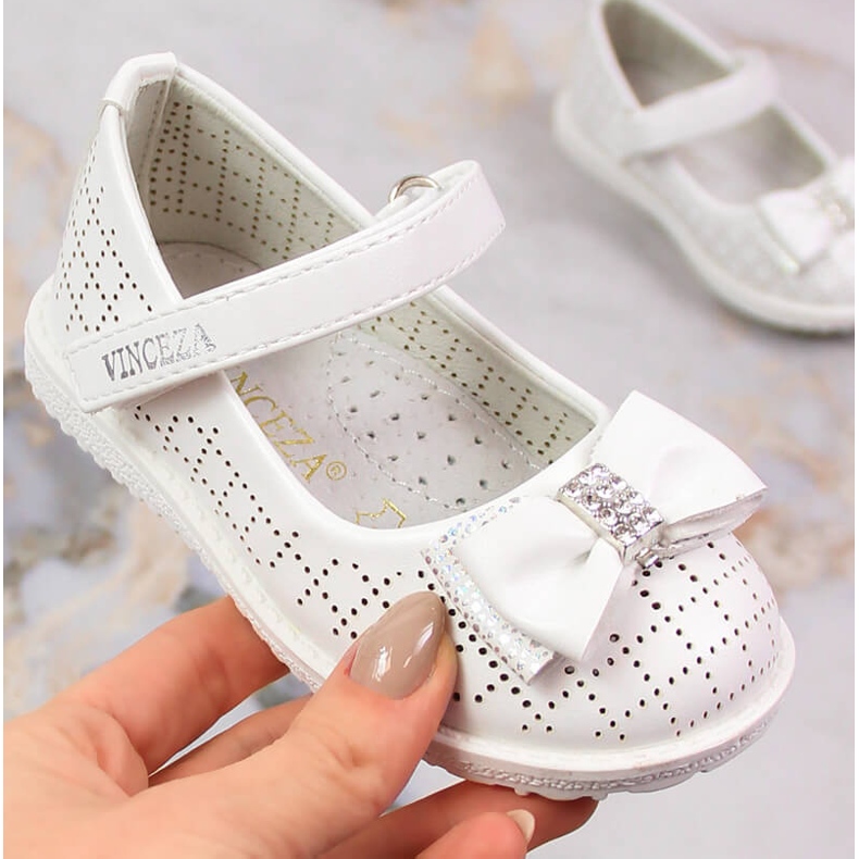 Ballerines filles avec velcro blanc Vinceza 36122 blanche