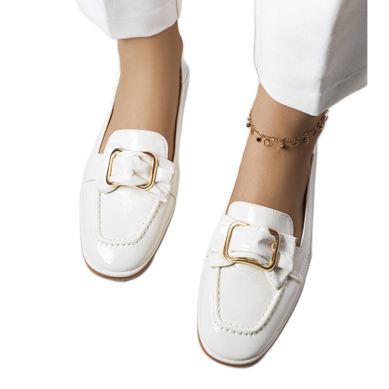 Mocassins en cuir verni blanc Erica blanche