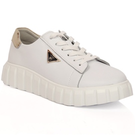 Chaussures en cuir pour femmes sur la plate-forme blanc Filippo DP4138/23 blanche