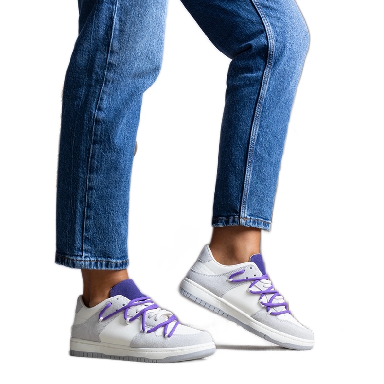 Baskets Aucoin grises à lacets violets blanche