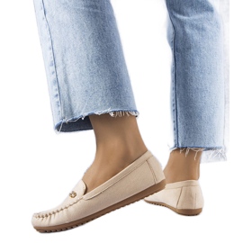 BM Mocassins beiges avec semelle intérieure en cuir de Verrill