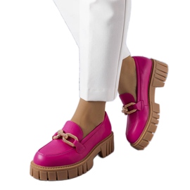 Brogues roses avec une décoration dorée d'Adriney