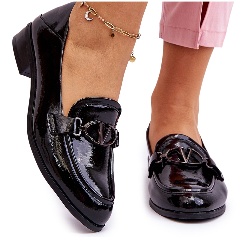 Vinceza Mocassins noirs vernis à talons plats Marra le noir